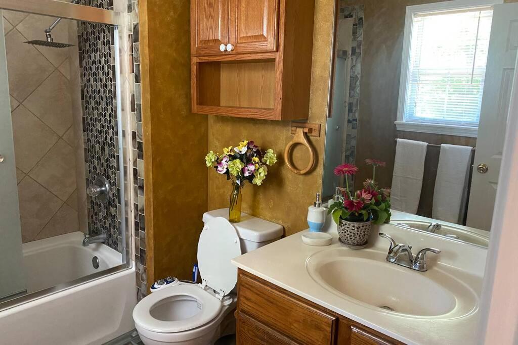 Smart Entire Loft, 3 Bedroom 2 Bath, With 3 Tv كولومبيا المظهر الخارجي الصورة