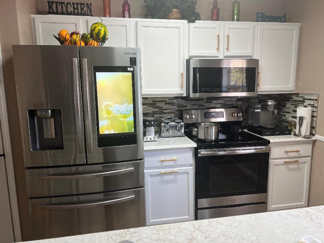 Smart Entire Loft, 3 Bedroom 2 Bath, With 3 Tv كولومبيا المظهر الخارجي الصورة